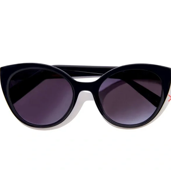 NWOT Kate Spade Samantha Black Cat-Eye Sunglasses with semi-gradient lenses Kate spade samantha - Gem main image 4